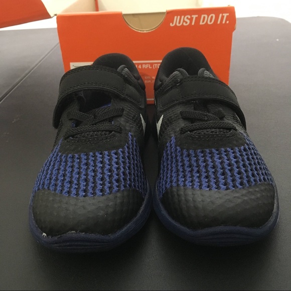 NWB Nike Revolution Black Blue toddler Sneaker 10C - Picture 5 of 14